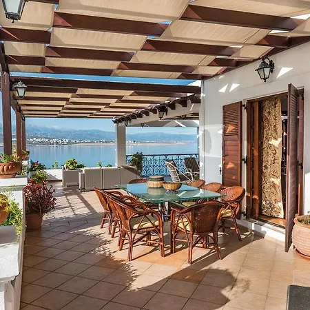Vila Alianthos